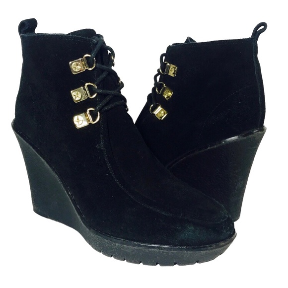 C WONDER Black Suede Wedge Heel Ankle Boots / Booties US 8.5-9 - Picture 2 of 10